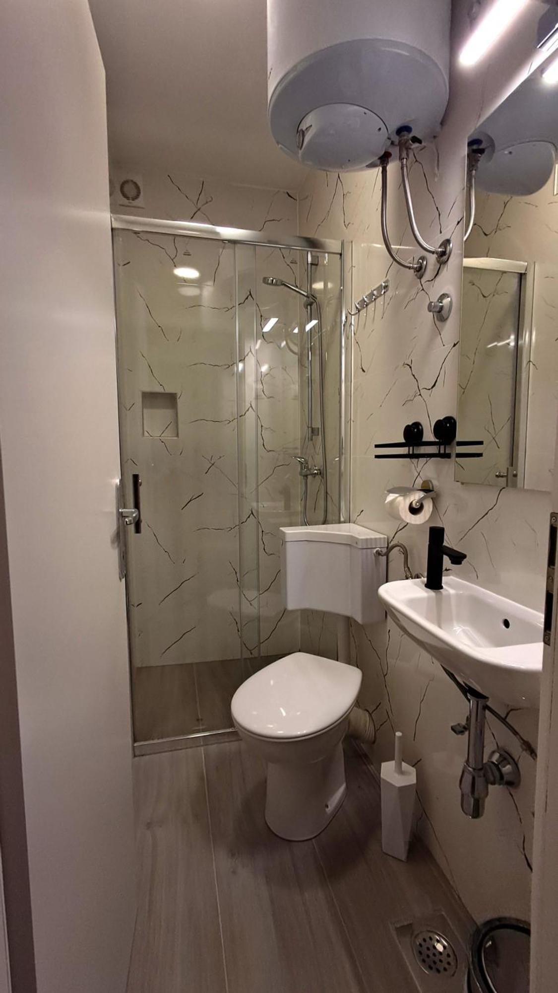 Ivan Guest house *
